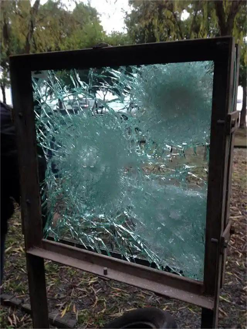 Why Can Bulletproof Glass Be Bulletproof? Why Can Bulletproof Glass Be Bulletproof?