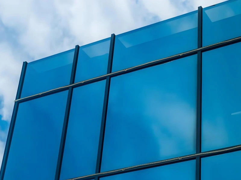 Vidrio antirreflectante: creación de un campo de visión claro